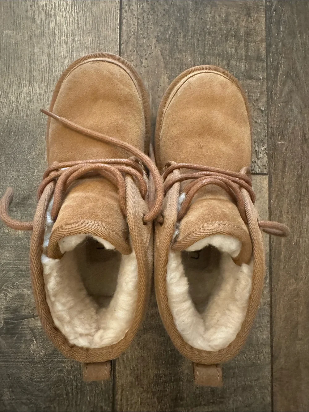 UGG Kids Chestnut Suede Lace-Up Ankle Boots